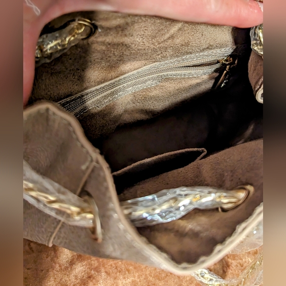 NWT Pink Haley Crossbody Bucket Bag - Picture 9 of 10